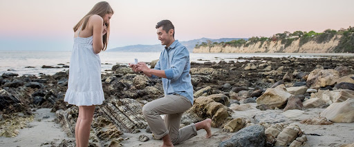 Man Proposing Girl